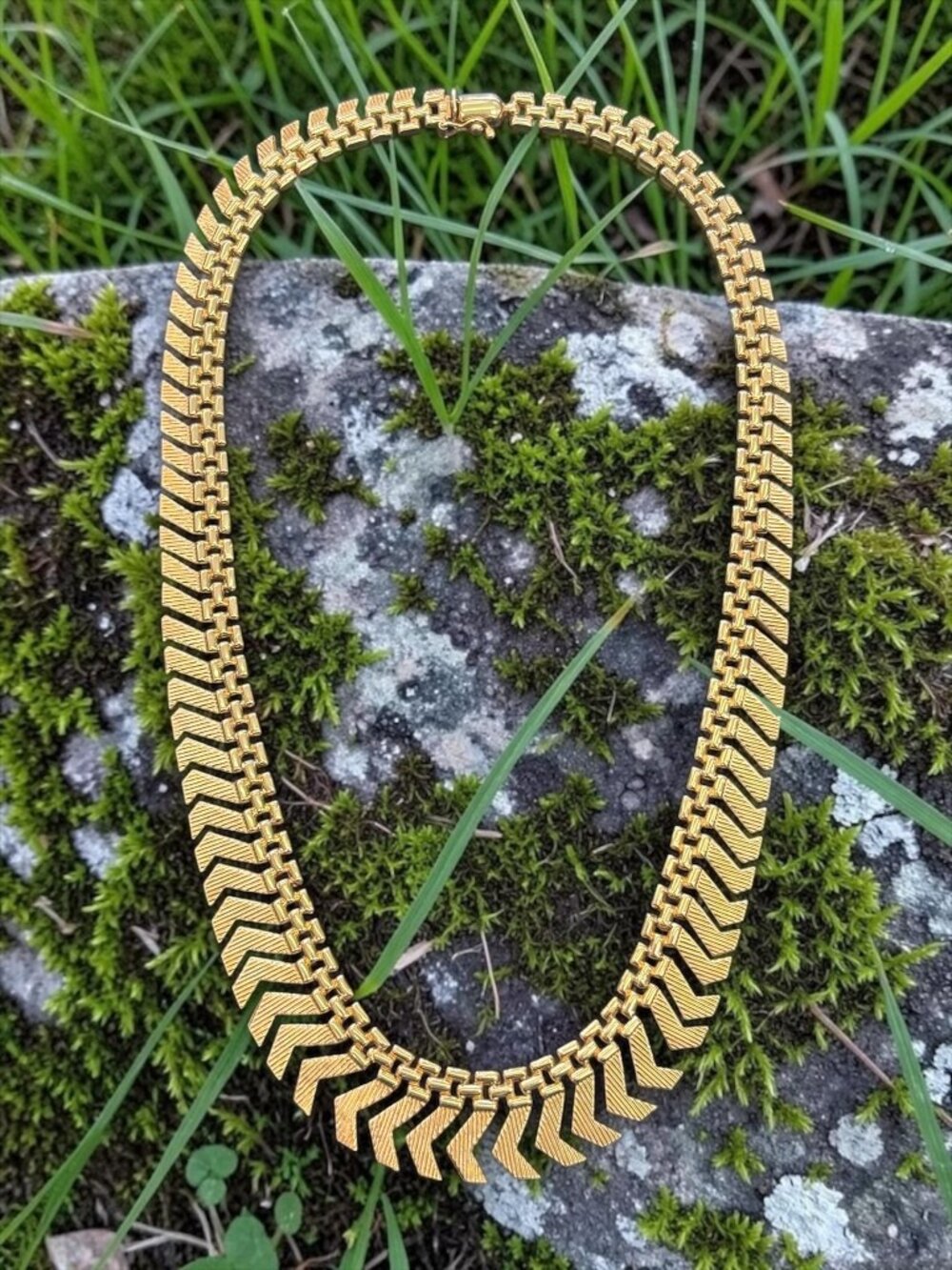 18k Gold Italian Chevron Fringe Necklace